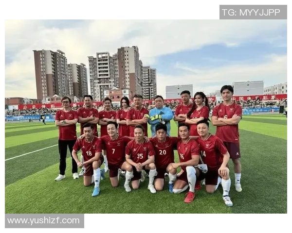 与足球明星合影的神器：轻松打造属于你的专属足球明星合照体验